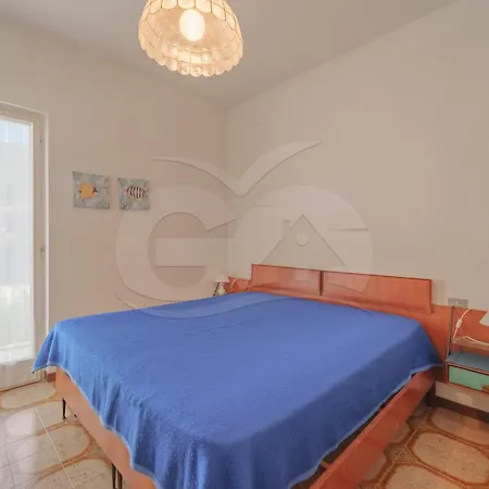 Casa Floretta - Goelba شقة مارتْشانا مارينا