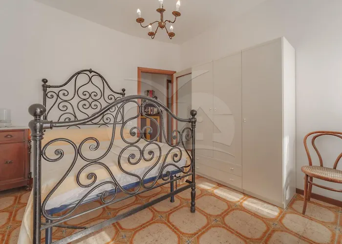 Casa Floretta - Goelba Apartmán